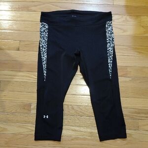 Under Armour Black Cropped Performance Leggings with Grey Camo Panels